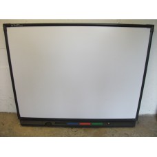 Smart Board SB580 Interactive Whiteboard With Pen Tray