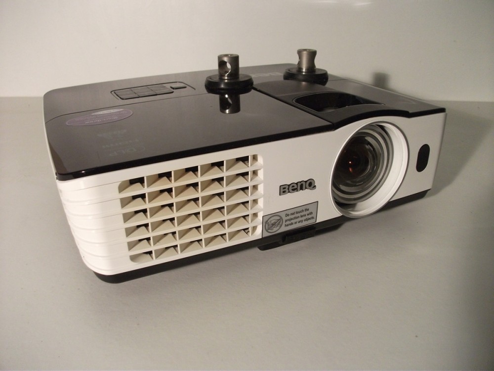Benq MX613ST DLP Projector With 6862 Lamp Hours Used